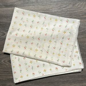 2 Vintage Springmaid White Ditsy Florals Cherries Cottage Standard Pillowcases